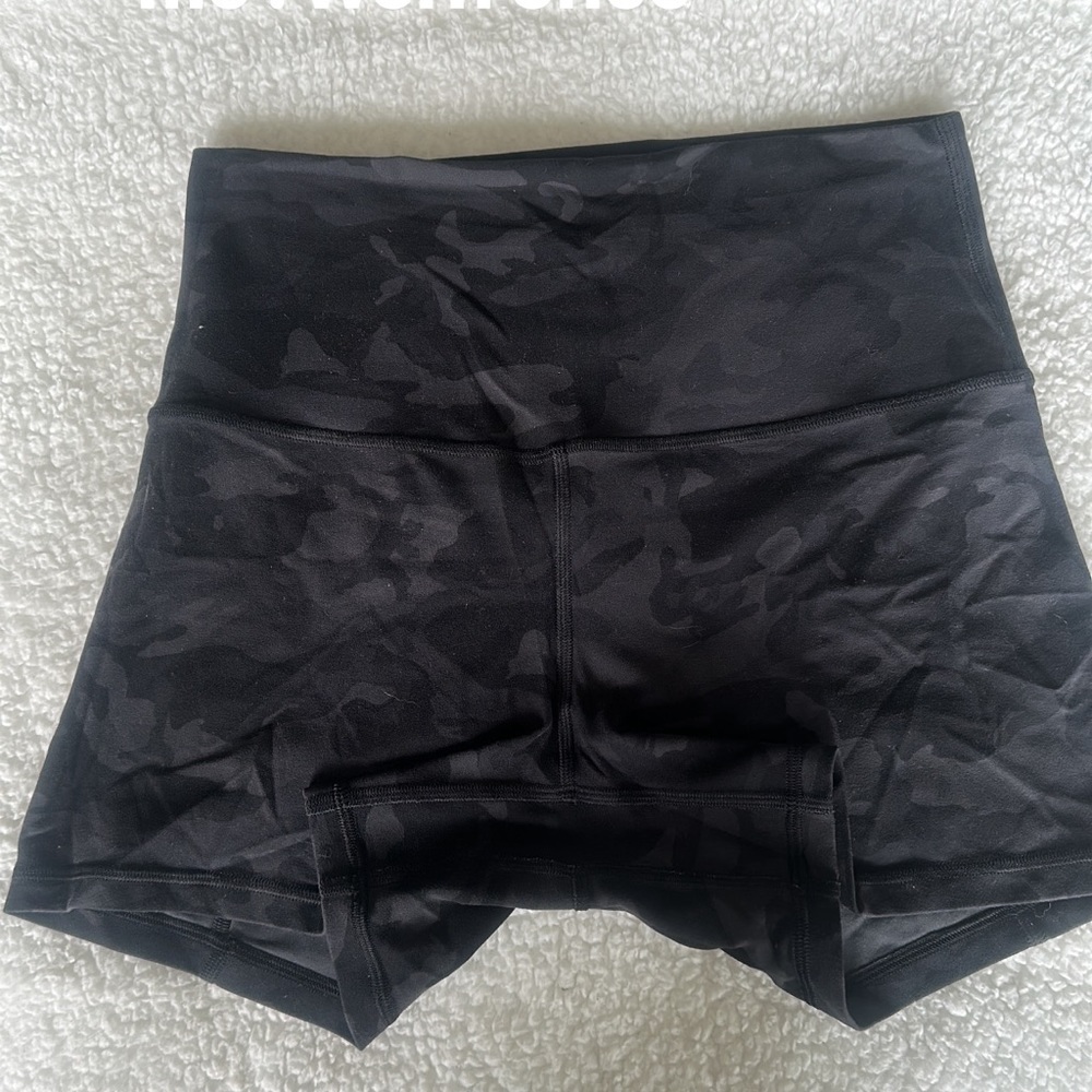 Lulu lemon 4 inch size 8 align shorts
